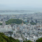 眉山山頂で吟行句会がありました。山頂から眺めた徳島市です。　　　・眉山より眺めん初夏の徳島市(和良)