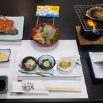 愛知県南知多町内海の宿の新鮮な活魚料理は美味しかったです。　　　　　・わたり蟹鮑と旨し知多の宿(和良)