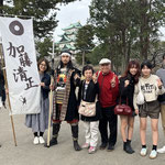 家族旅行してお花見で賑わう名古屋城を楽しんできました。　　　　　　　　・清正の幟も立ちて花の城(和良)