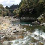 上勝町の勝浦川の源流で今年も河鹿の鳴く声を聞きました。　　　　　・連呼するやうに河鹿の迎へくれ(和良)