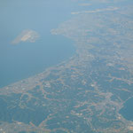 飛行機からは知多半島とセントレアもよく見えました。　　　　　　　　　　　　　　　　　　　　　　　　　　　　　　　　　・セントレアその真上行く秋の旅(和良)