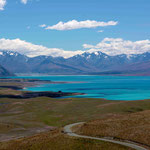 hier nochmal der Lake Tekapo. Sieht ja eigentlich schon ganz nett aus