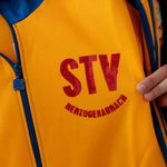 eine Trainigsjacke aus Herzogenaurach!