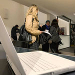 Primo piano: Aurelio Andrighetto, "Laptop", 2017. plastica con ombre dipinte ad aerografo, ph. LATO