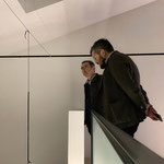 Piano terra: Luca Scarabelli, "Mi abisso", 2019, lacci di scarpe neri, ph. LATO