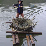 Flossfahrt auf Survival Art