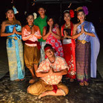 Thai-Folklore Gruppe im Hotel Impiana Beach