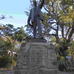 Denkmal für Sir Cecil Rhodes, Kappremier, Diamantenkönig, Gründer Nord- und Südrhodes, Denkmal in den Compagnie Gärten von Kapstadt, Südafrika
