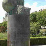 Denkmal für die Menschenrechte in der frz. Verfassung und für Terroropfer in Chartres, Frankreich