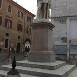 Denkmal für den Dichter Alessandro Tassoni in Modena, Italien