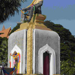 Denkmal für einen laotischen König (Laos ist seit 1975 Volksdemokratie) in Vientiane