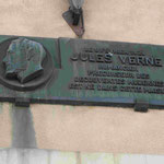 Denkmal für Jules Vernes an seinem Geburtshaus in Nantes, ehemals Bretagne