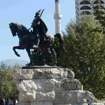 Denkmal für den albanischen Kämpfer gegen die Osman, den albanischen Fürsten Gjergj Kastrioti (genannt Skanderbeg) in Tirana