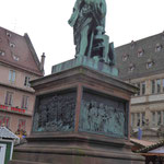 Gutenbergdenkmal in Straßburg, wo er arbeitete