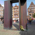 Denkmal zu Flucht und Vertreibung in der Altstadt von Nürnberg
