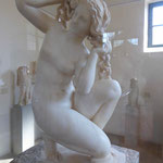 Kauernde Aphrodite Figur, Archäologisches Museum Rhodos, Griechenland