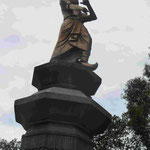 Denkmal für den Prinzen Madduma Bandara, der zur Ermutigung seines älteren Bruders 1814 zur Hinrichtung durch das Schwert durch die britischen Kolonialherren voranschritt