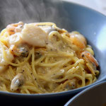 Seafood cream sauce pasta