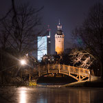 Johannapark mit Blick auf den Panoramatower und das Neue Rathaus