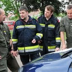 Einsatzleitung beim Feuerwehrhaus in Theiß 
