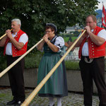 Alphorntrio Kellenberger bei einem privaten Ständchen, 2014