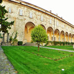 Gli Artigiani di ArTre a Bobbio IN PIAZZA SANTA FARA portici abbazia San Colombano  Artigianato Locale – Laboratori per bambini e adulti Artigiani al lavoro con dimostrazioni pratiche