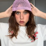Cappello estivo all'uncinetto con perline cucite a mano. Disponibile in vari colori tenui e naturali € 22