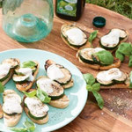 BBQ bruschetta met courgette & mozzarella