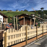 Spielplatz sport.park: Zaun schneiden und fasen