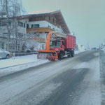 Unimog 530, Einsatz Strass