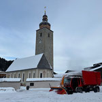 Schiltrac, Schneedepot fräsen Kirchplatz