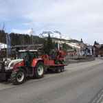 Holder Kehrmaschine nach Bremsdefekt zum Bauhof bringen