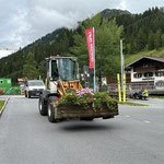 Blumentröge anliefern Festzelt