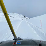 Winterwanderwege Oberlech, Präparierung nach Sperren und Bänke ausschaufeln