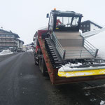 Biathlon-Strecke walzen in Zürs, mit Snow Rabbit-Testgerät, Transport mit U530