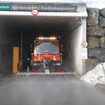 U400 mit Waschbalken, Reinigung Tunnel Oberlech