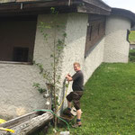 Brunnen Bergkirche Zürs, Wasserhahn reparieren