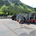 Vorbereitungen für Abfallsammelstelle neu am Bauhofdach