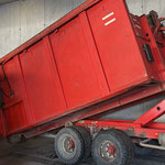 Altholz entleeren und Container retour stellen