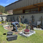 Urne beisetzen am Friedhof