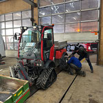 Aufbau Holder Raupenfahrwerk am Weggeholter