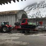 Abtransport mit Steyr 6190 CVT mit Bigab-Plattformhänger