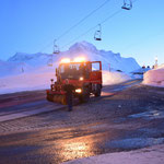 Abendsplittdienst in Oberlech