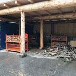 Holz für Grillstellen sägen...