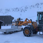 Materialabtransporte Trittkopfparkplatz, Speedrace Zürs, Ö3 Pistenbully