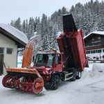 Schnee abkippen, Unimog 530