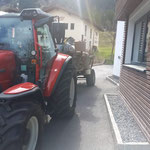 Drittleistung, Biomasse abholen mit Lintrac und Pumpfass