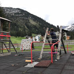 Sanierung Spielplatz Schule, Abtragen der Elemente