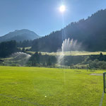 Fußballplatz sprenkeln