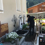 Urnengrab erstellen am Friedhof